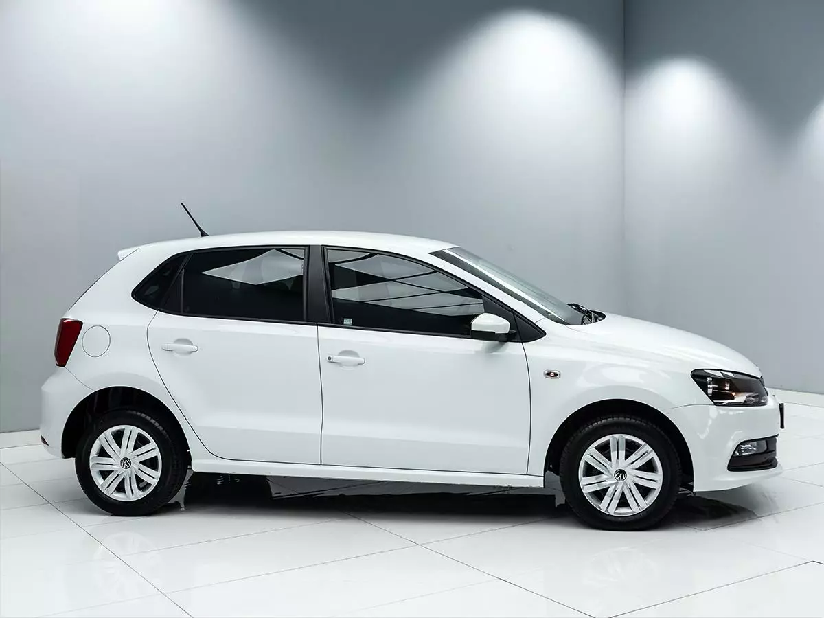 Vehicle Image for 4/16for Volkswagen Polo Vivo Hatch 1.6 Comfortline Auto