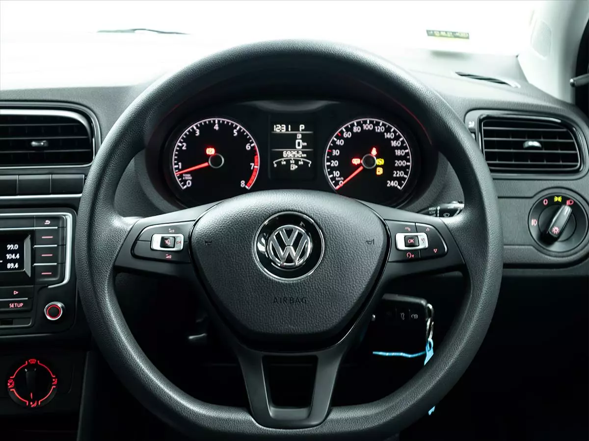 Vehicle Image for 10/16for Volkswagen Polo Vivo Hatch 1.6 Comfortline Auto