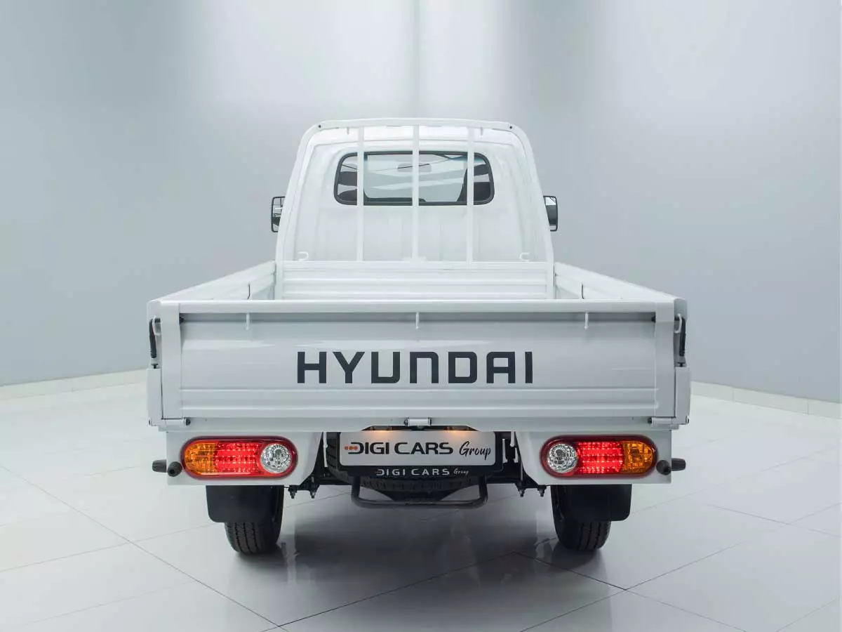 Vehicle Image for 9/16for Hyundai H-100 Bakkie 2.6D Deck (Aircon)