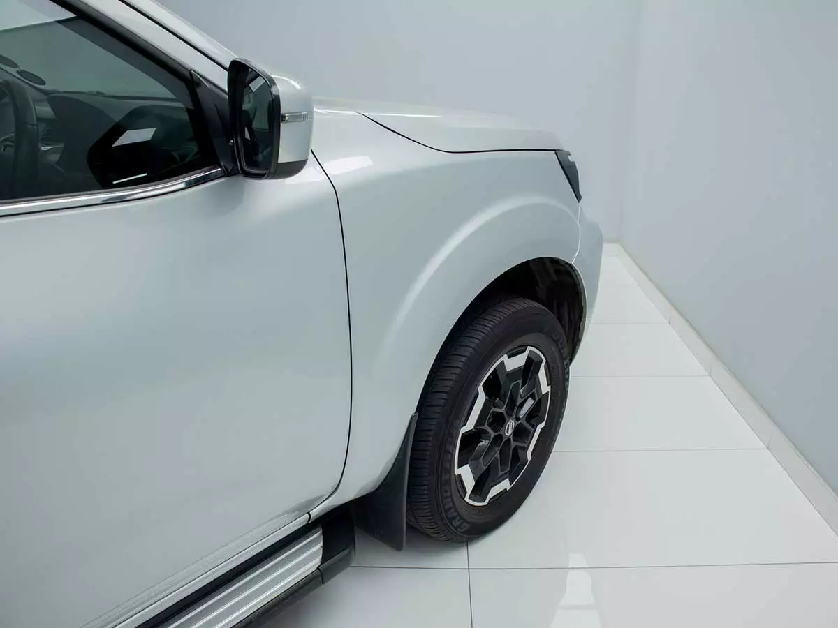 Vehicle Image for 7/17for Nissan Navara 2.5DDTi Double Cab LE
