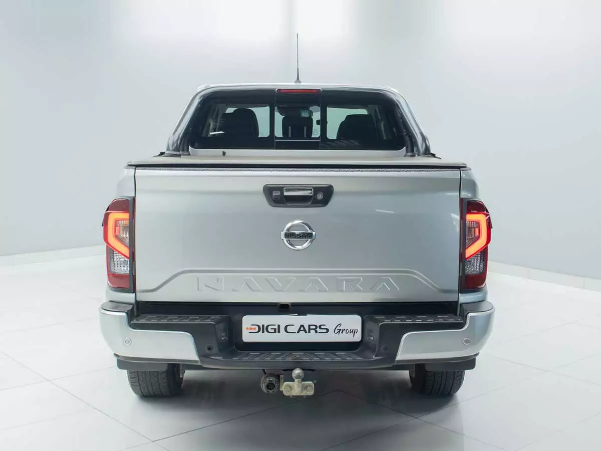 Vehicle Image for 9/17for Nissan Navara 2.5DDTi Double Cab LE