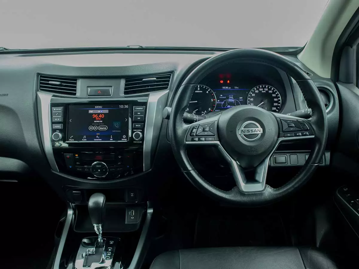 Vehicle Image for 15/17for Nissan Navara 2.5DDTi Double Cab LE