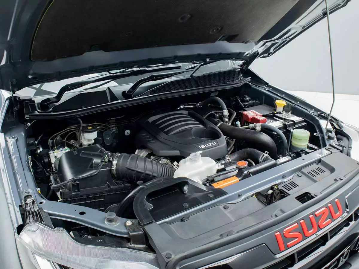 Vehicle Image for 8/17for Isuzu D-Max 1.9 DDI HR X-RIDER AT