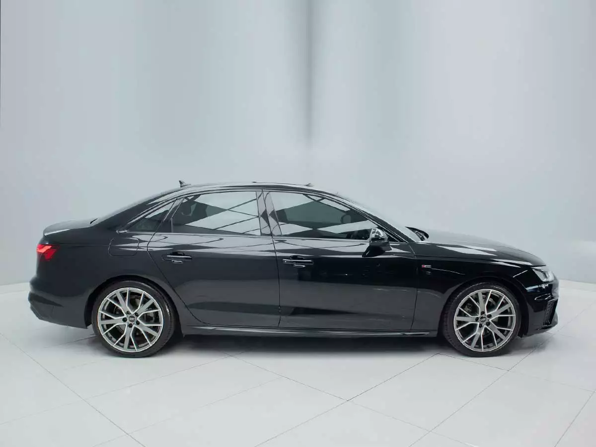 Vehicle Image for 4/17for Audi A4 40TFSI S Line