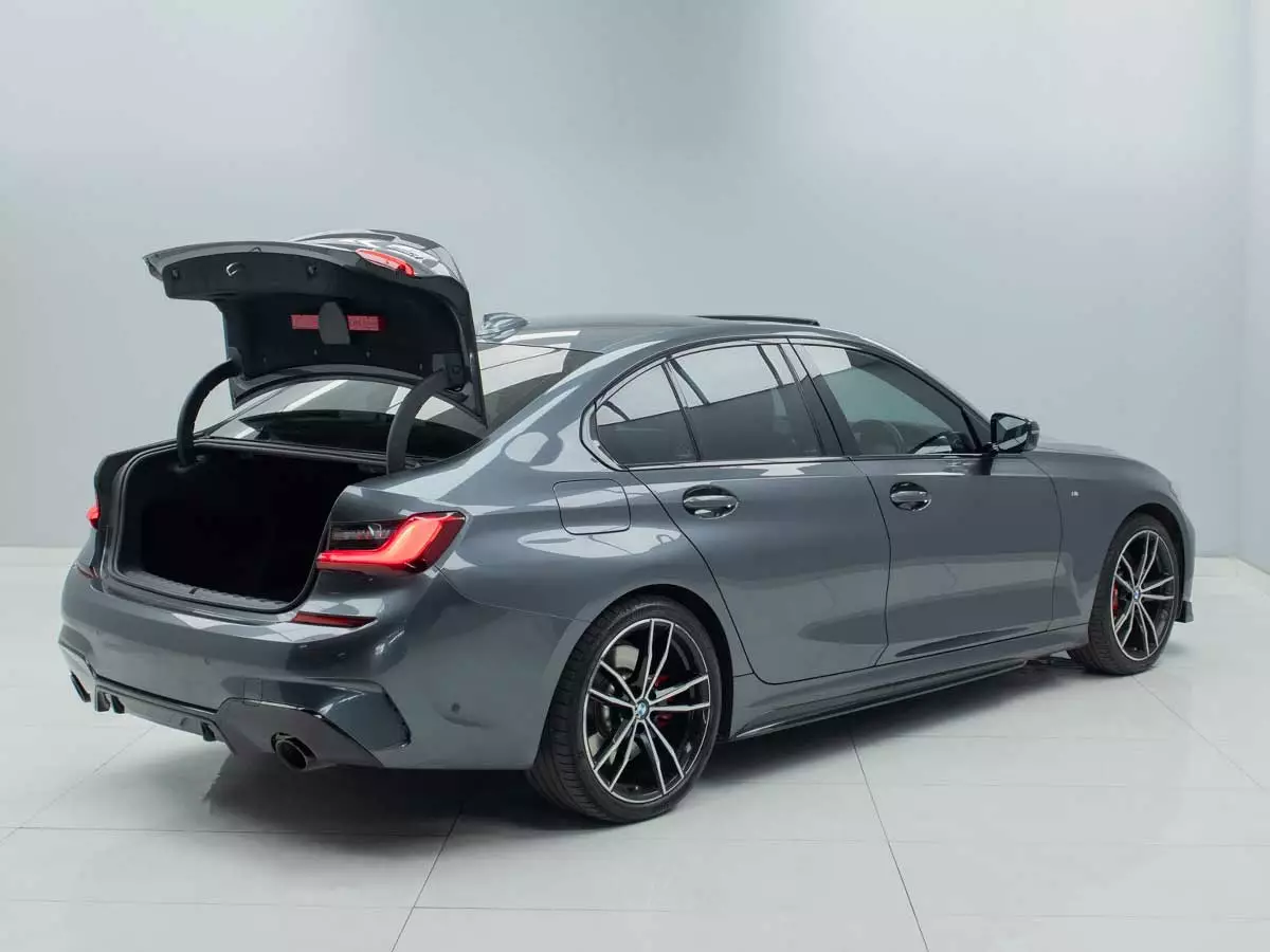 Vehicle Image for 6/17for BMW 3 Series 320i Mzansi Edition
