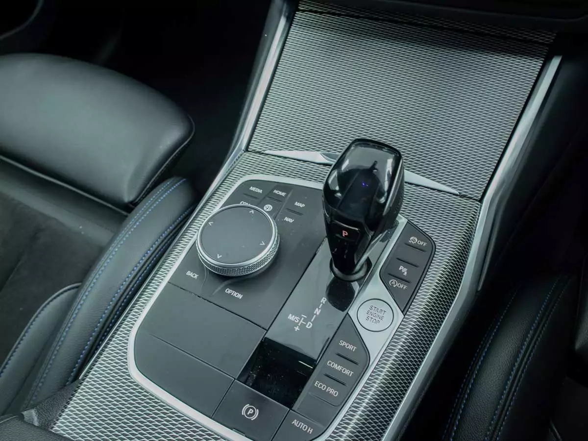 Vehicle Image for 12/17for BMW 3 Series 320i Mzansi Edition