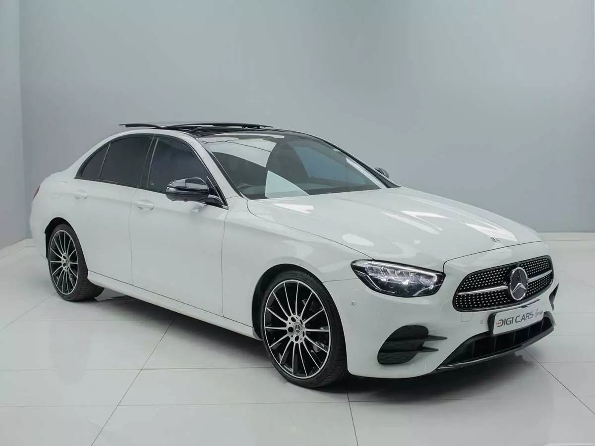 Mercedes-Benz E-Class E220d AMG Line 2022