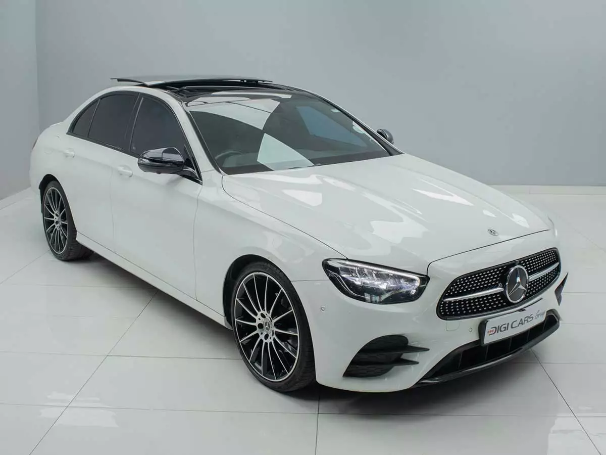Vehicle Image for 2/17for Mercedes-Benz E-Class E220d AMG Line