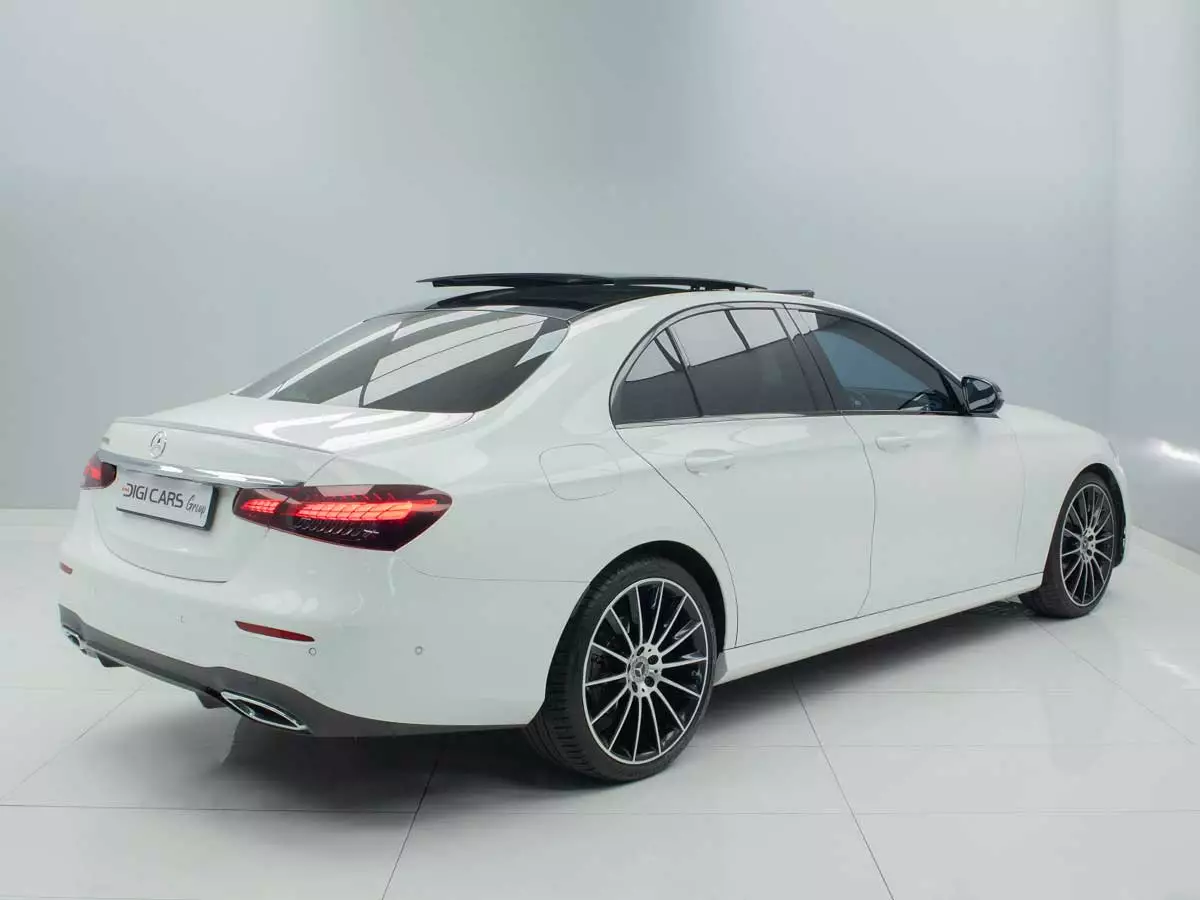 Vehicle Image for 5/17for Mercedes-Benz E-Class E220d AMG Line