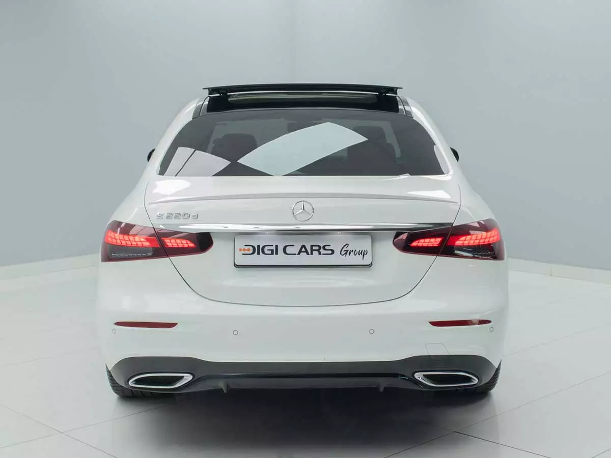 Vehicle Image for 9/17for Mercedes-Benz E-Class E220d AMG Line