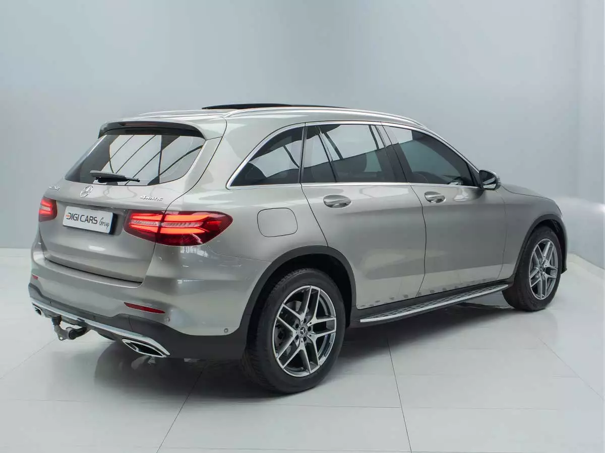 Vehicle Image for 5/17for Mercedes-Benz GLC 250d 4Matic AMG Line
