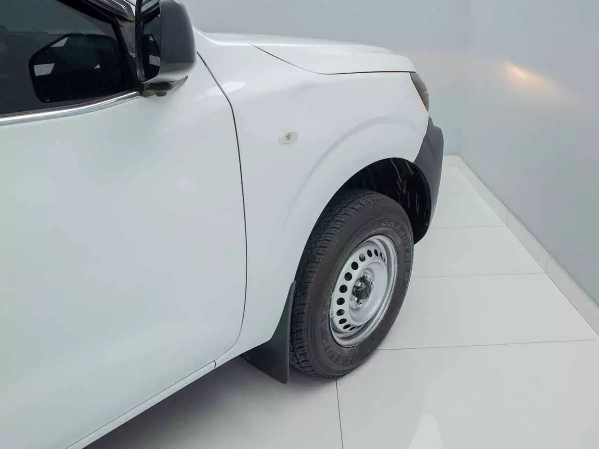 Vehicle Image for 7/13for Nissan Navara 2.5 XE