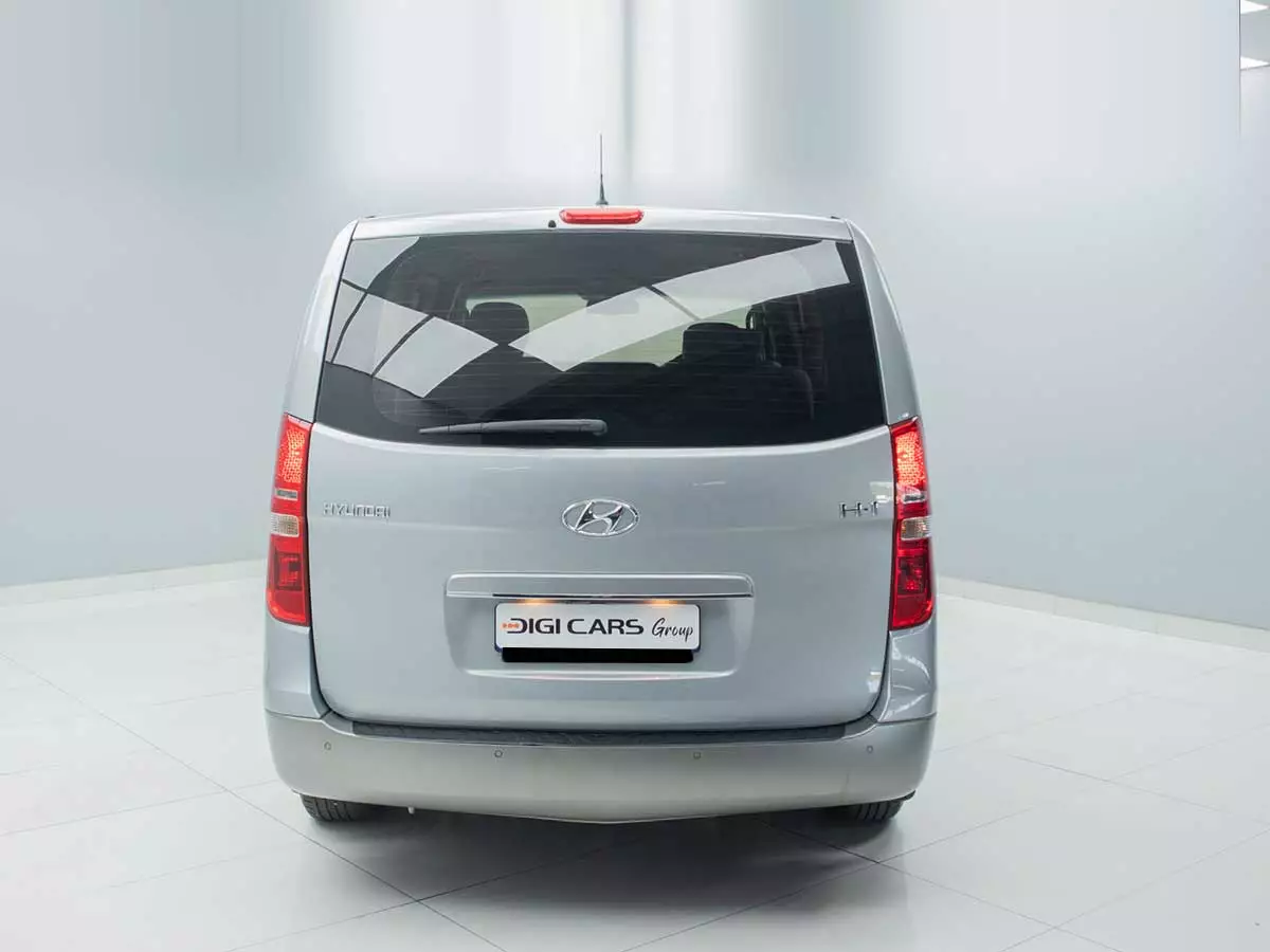 Vehicle Image for 9/18for Hyundai H-1 2.5 CRDI ELITE Auto  9-Seater