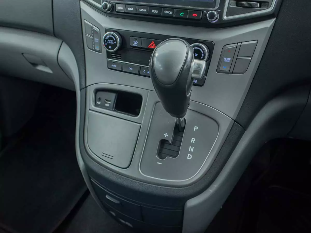 Vehicle Image for 12/18for Hyundai H-1 2.5 CRDI ELITE Auto  9-Seater