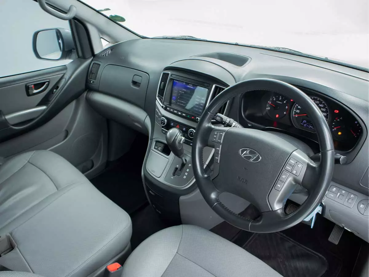 Vehicle Image for 13/18for Hyundai H-1 2.5 CRDI ELITE Auto  9-Seater