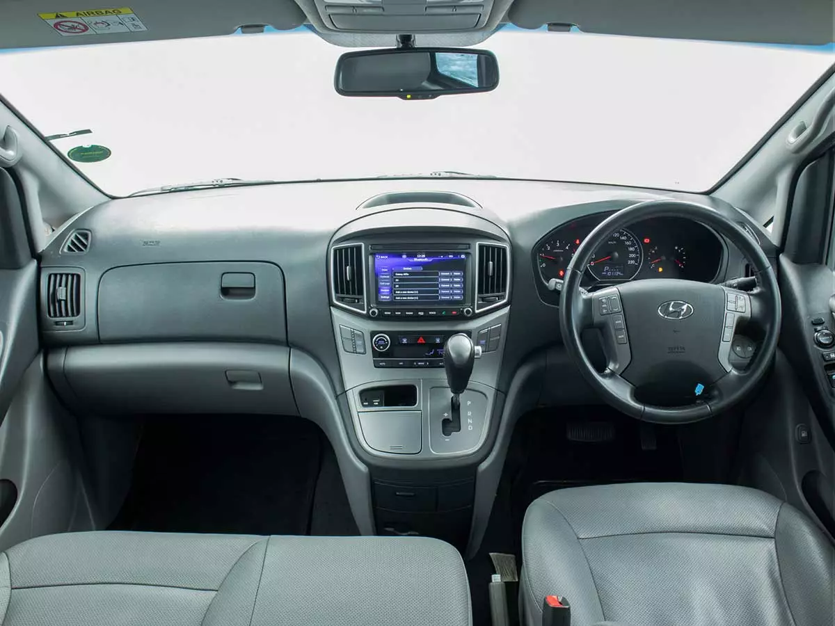 Vehicle Image for 14/18for Hyundai H-1 2.5 CRDI ELITE Auto  9-Seater