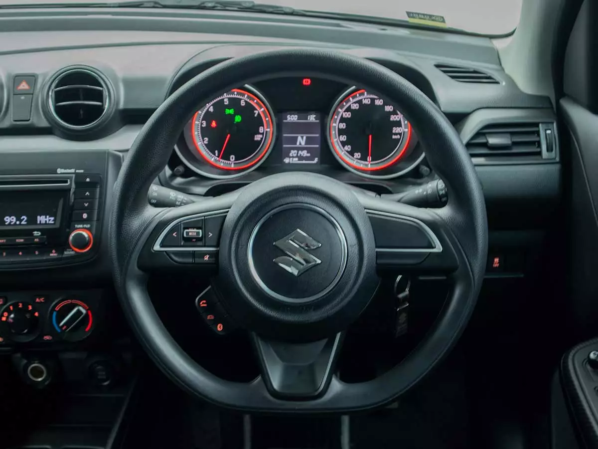 Vehicle Image for 10/17for Suzuki Swift 1.2 GL Auto