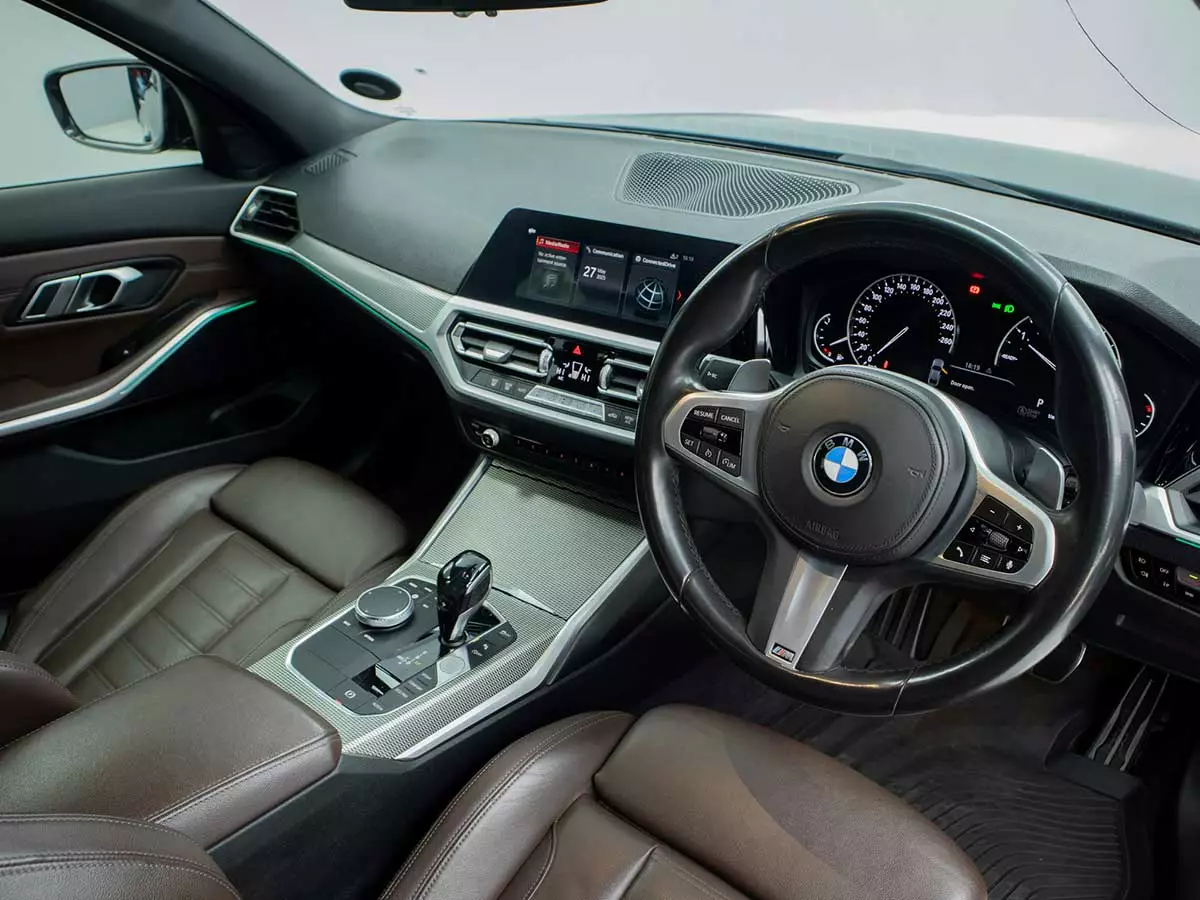 Vehicle Image for 13/17 for BMW 3 Series 320i M Sport