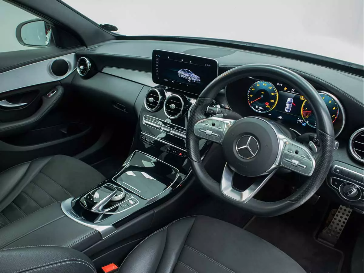 Vehicle Image for 14/18for Mercedes-Benz C-Class C180 AMG Line