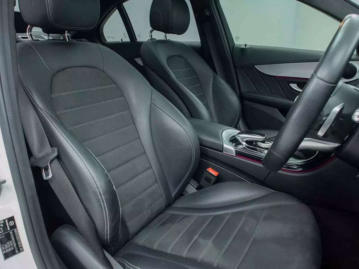 Vehicle Image for 18/18for Mercedes-Benz C-Class C180 AMG Line