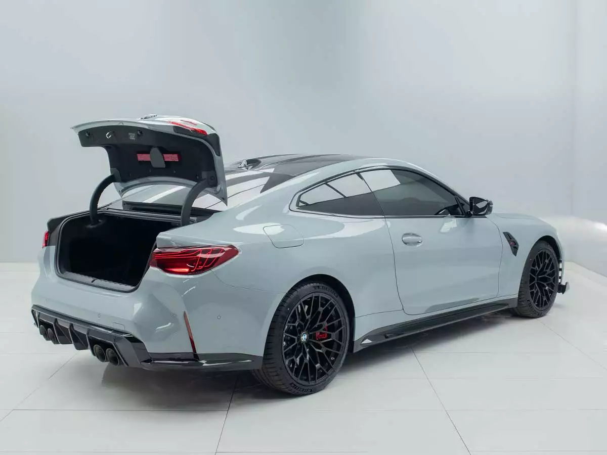 Vehicle Image for 6/28for BMW M4 CS