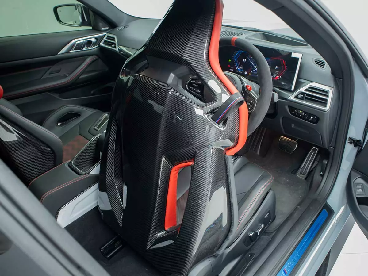 Vehicle Image for 27/28for BMW M4 CS