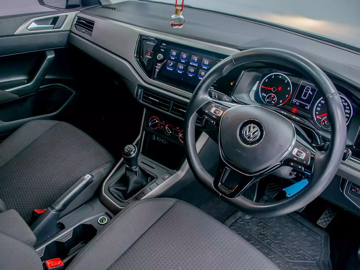 Vehicle Image for 18/24for Volkswagen Polo Hatch 1.0TSI Comfortline R-Line
