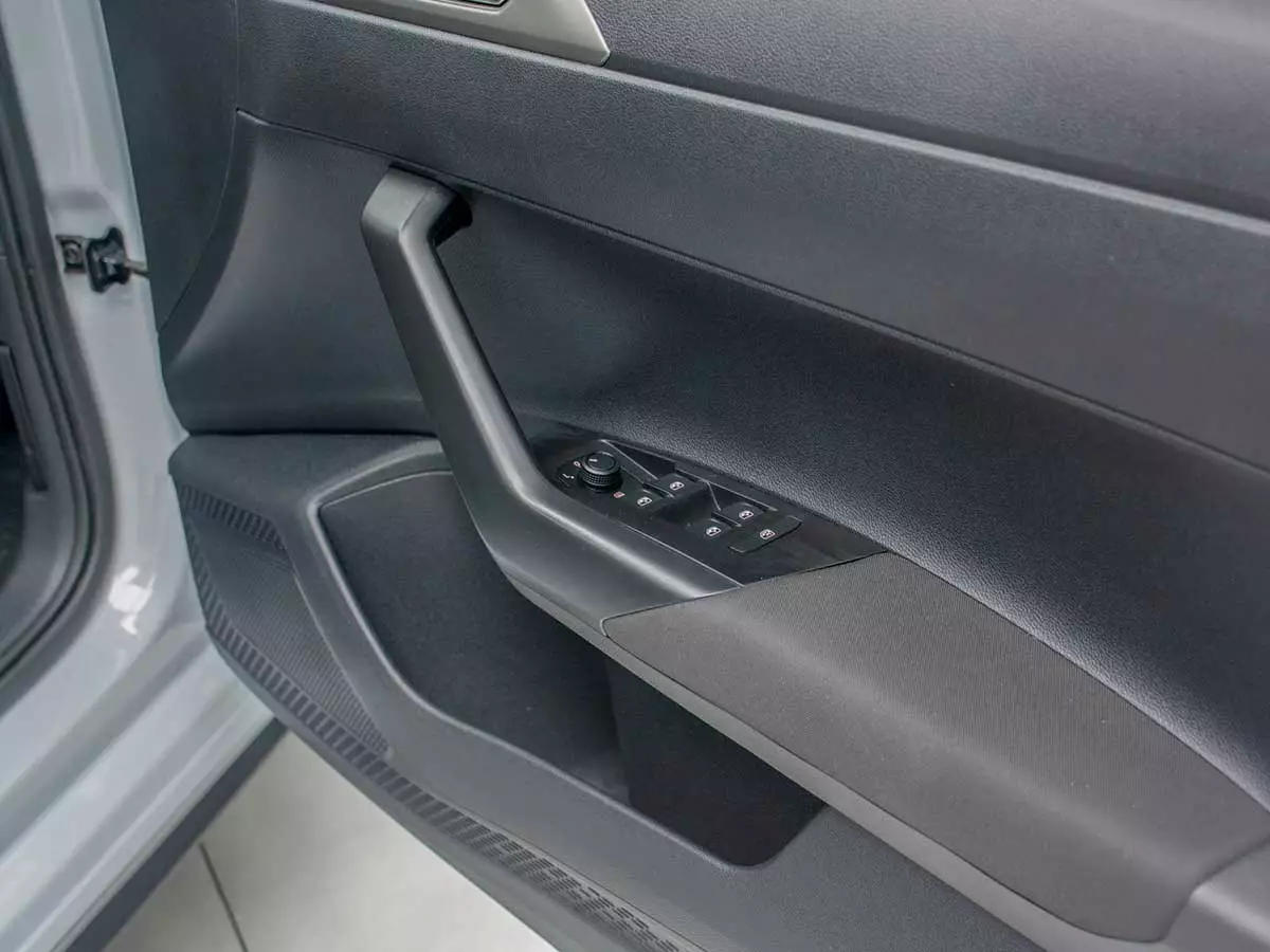 Vehicle Image for 22/24for Volkswagen Polo Hatch 1.0TSI Comfortline R-Line