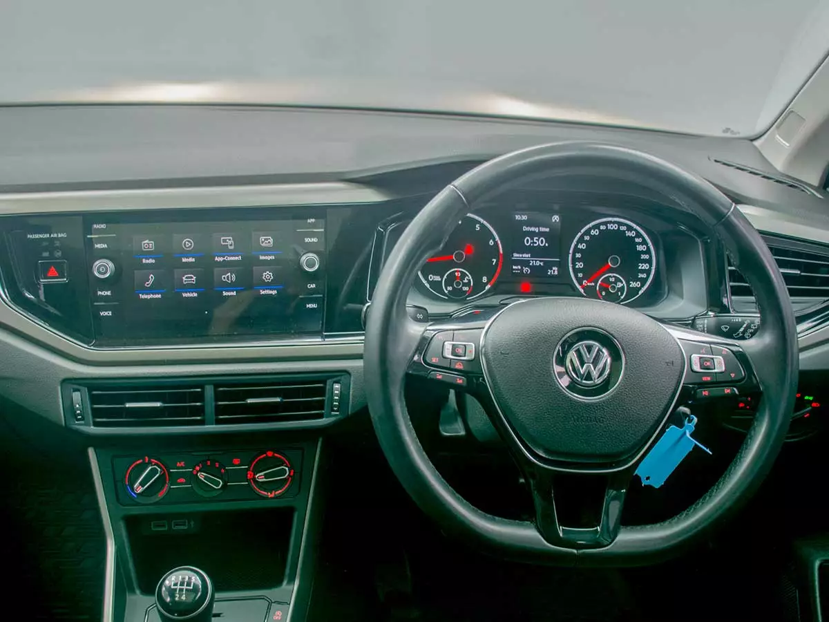 Vehicle Image for 20/24for Volkswagen Polo Hatch 1.0TSI Comfortline R-Line