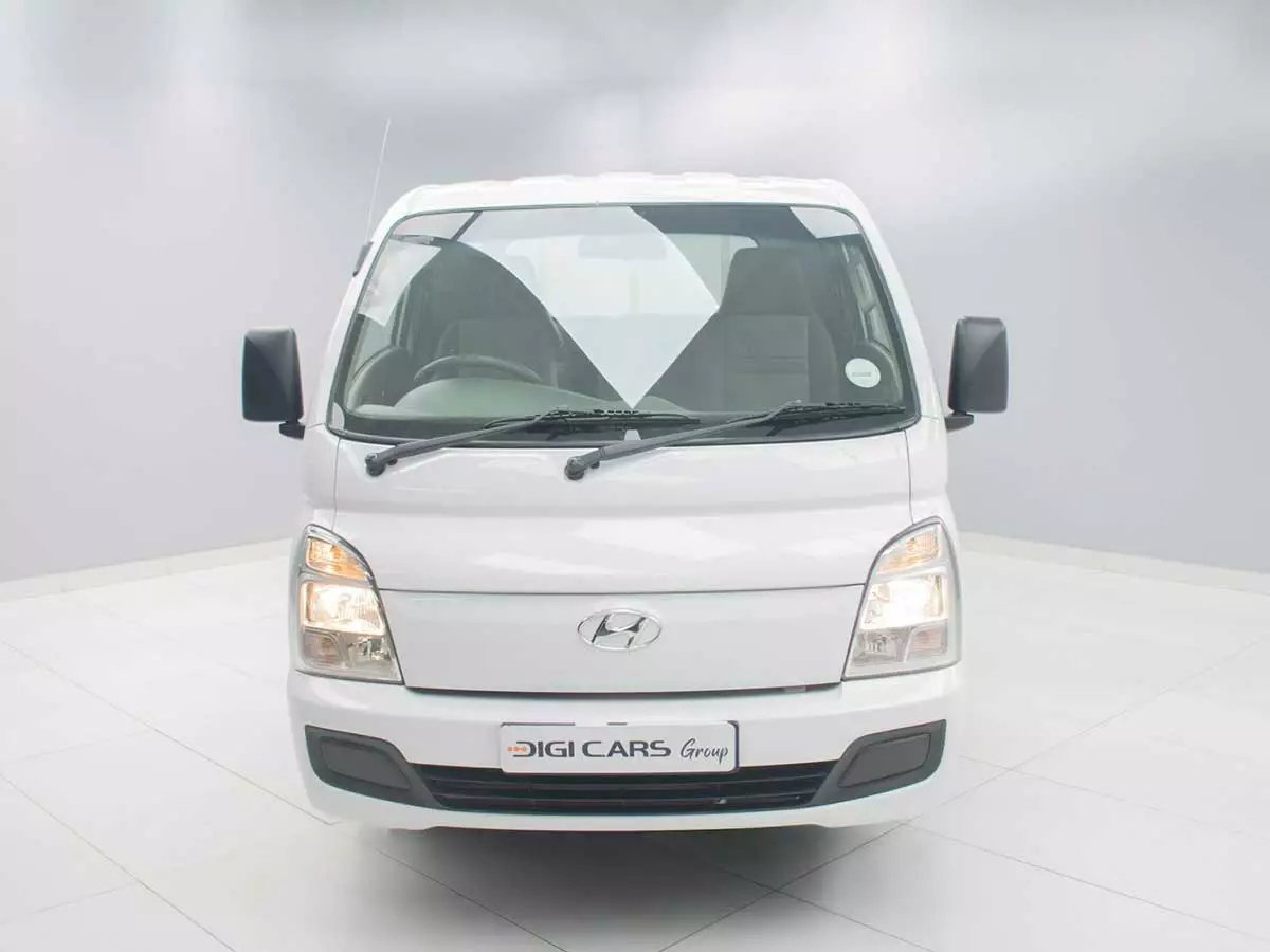 Vehicle Image for 3/24for Hyundai H-100 Bakkie 2.6D Deck (Aircon)
