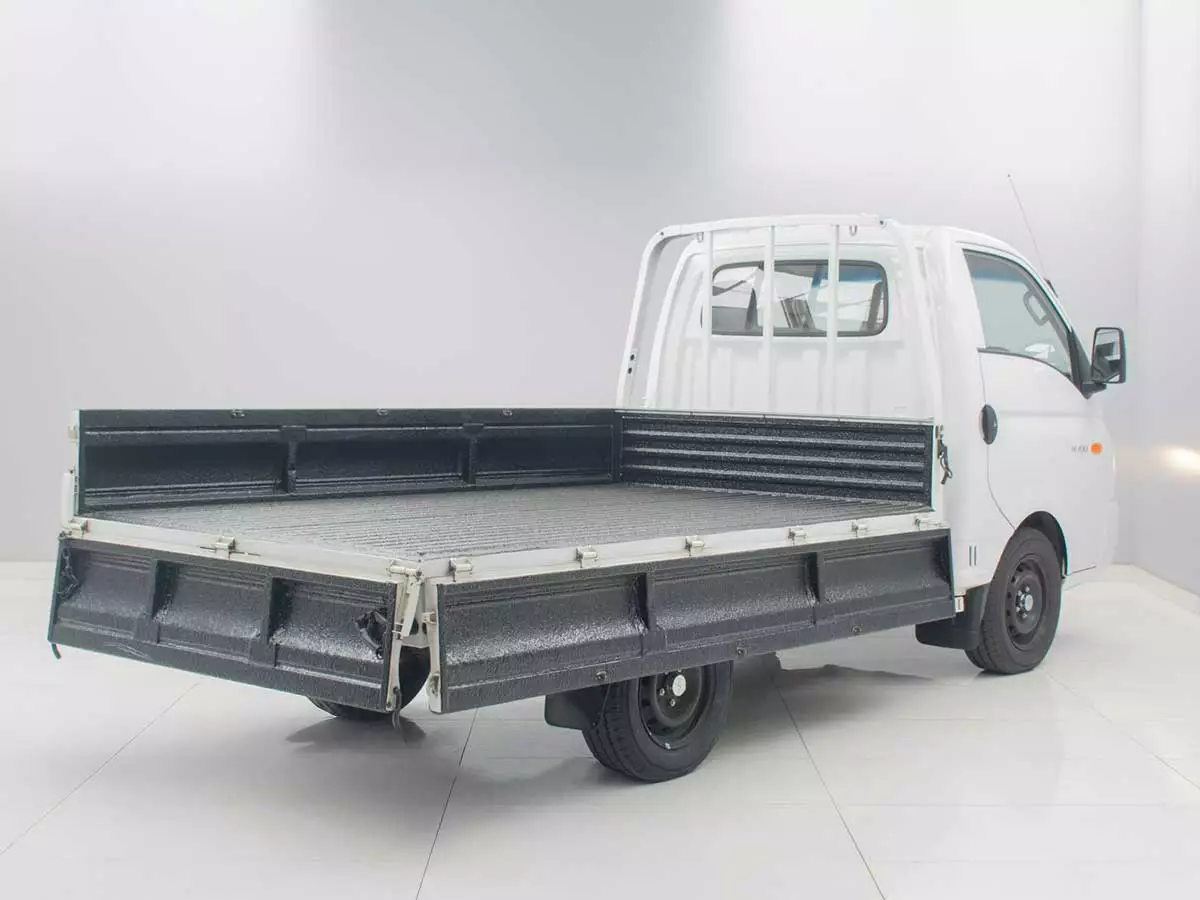 Vehicle Image for 7/24for Hyundai H-100 Bakkie 2.6D Deck (Aircon)