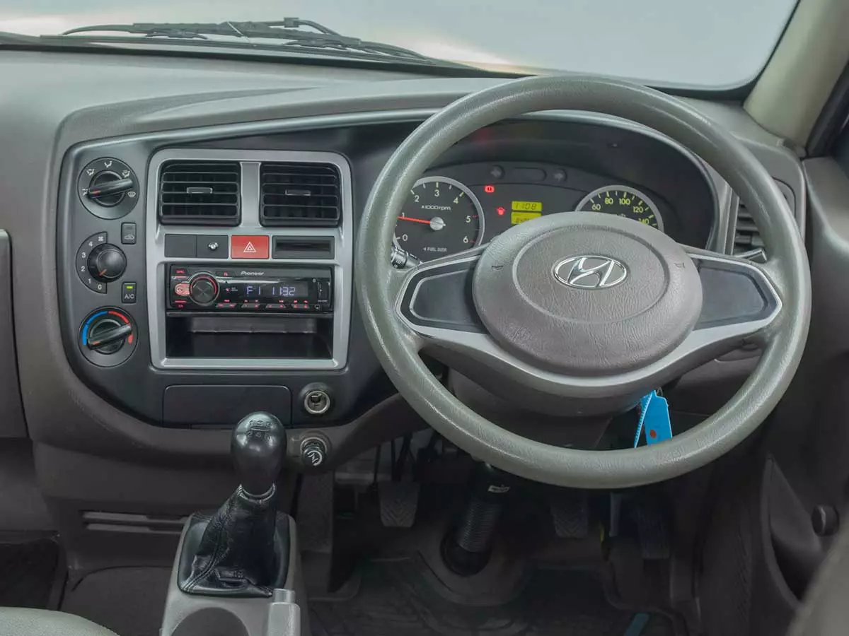 Vehicle Image for 18/24for Hyundai H-100 Bakkie 2.6D Deck (Aircon)