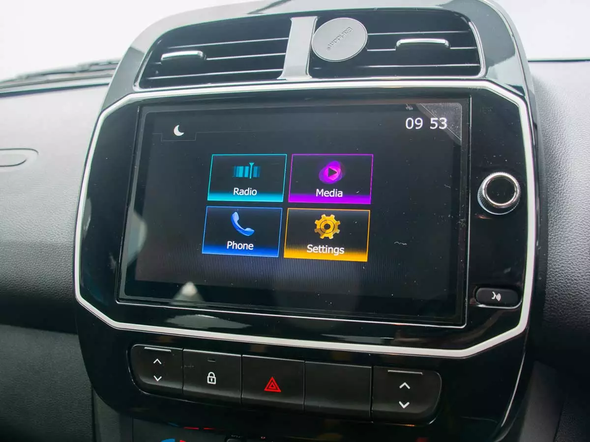 Vehicle Image for 15/24for Renault Kwid 1.0 Climber Auto
