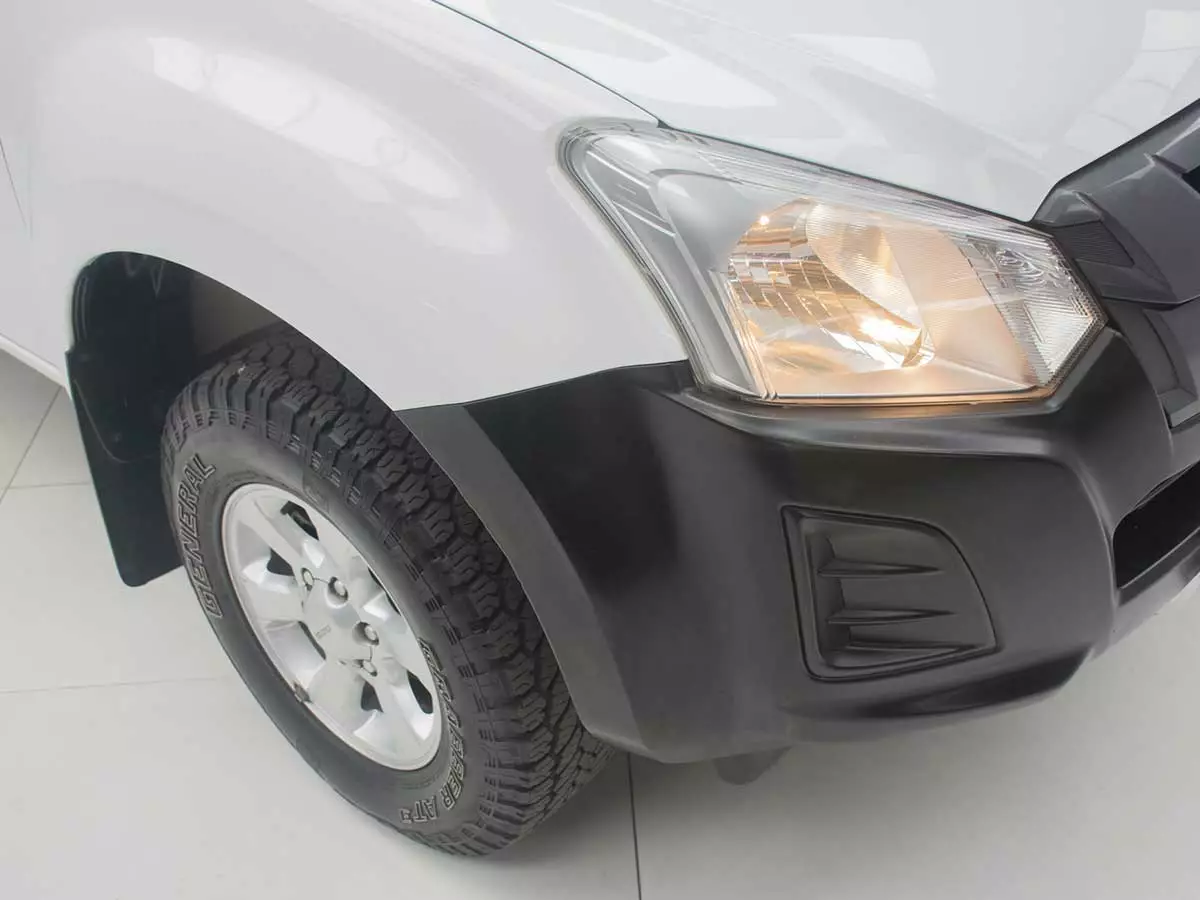 Vehicle Image for 9/24for Isuzu D-Max Gen 6 250 Single Cab Fleetside Safety