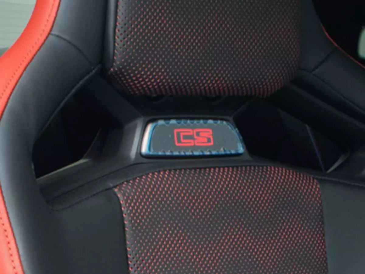 Vehicle Image for 28/29for BMW M4 CS