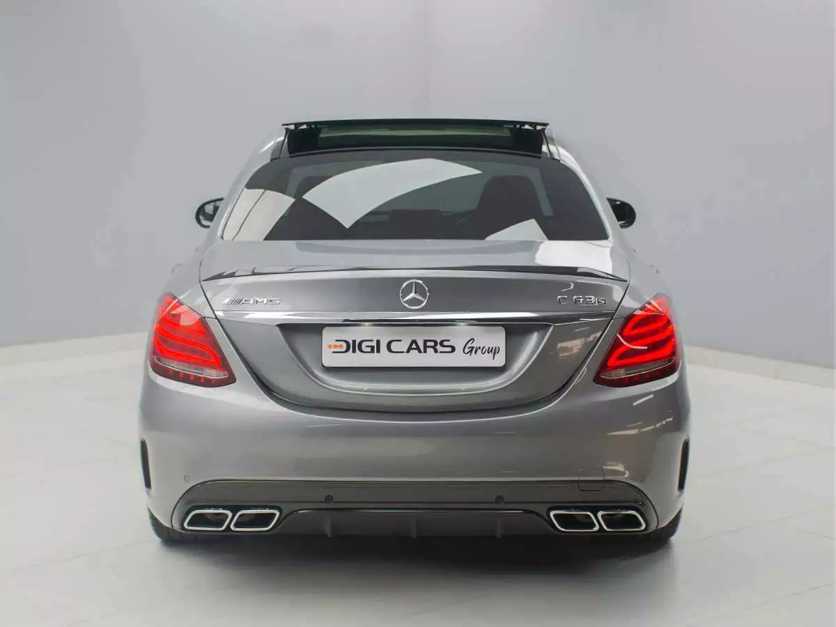 Vehicle Image for 12/25for Mercedes-AMG C-Class C63 S
