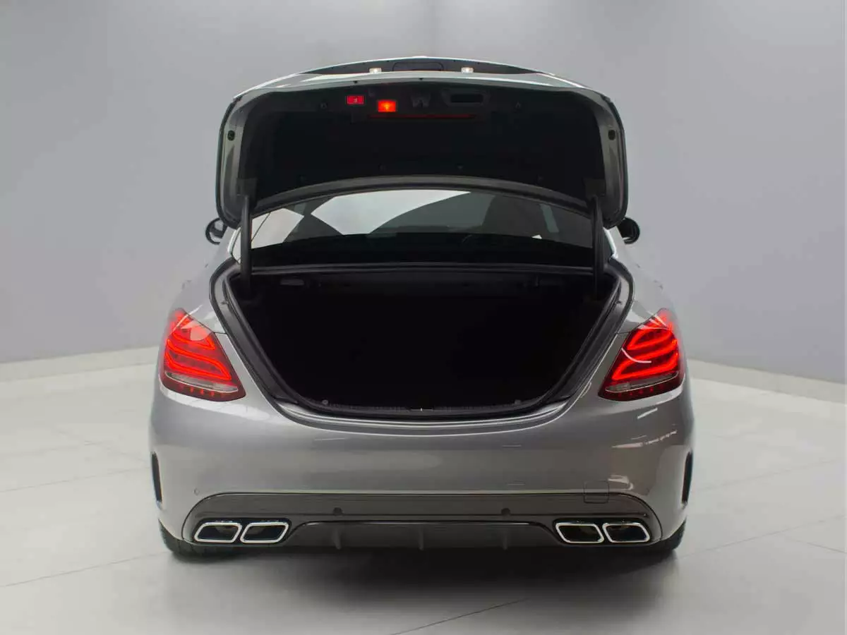 Vehicle Image for 13/25for Mercedes-AMG C-Class C63 S
