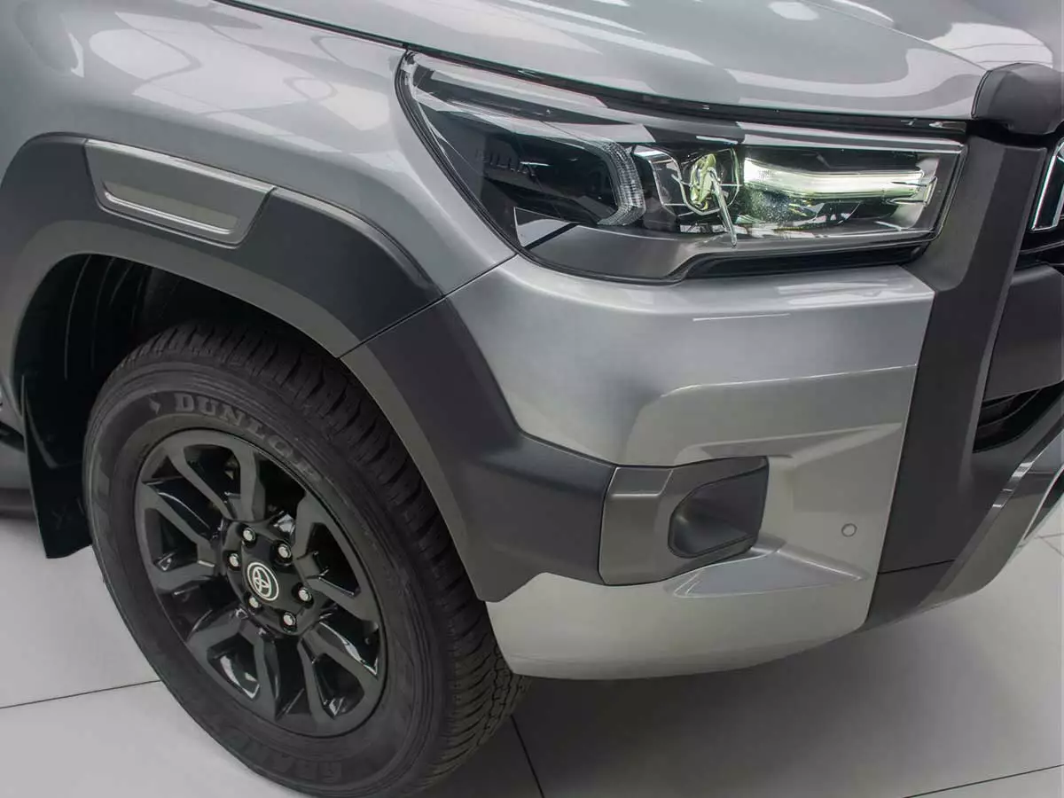 Vehicle Image for 8/24for Toyota Hilux 2.8GD-6 Double Cab Legend Auto
