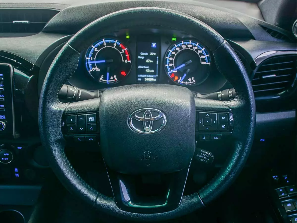 Vehicle Image for 14/24for Toyota Hilux 2.8GD-6 Double Cab Legend Auto