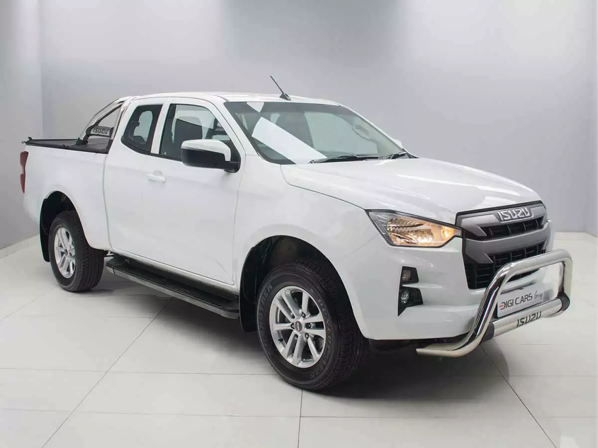 Isuzu D-Max 1.9TD Extended Cab LS Auto 2025