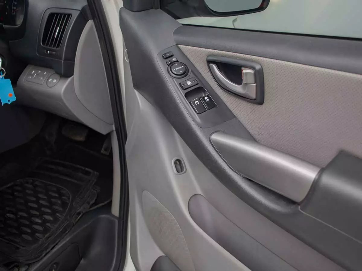 Vehicle Image for 22/25for Hyundai H-1 2.5 CRDI ELITE Auto  9-Seater