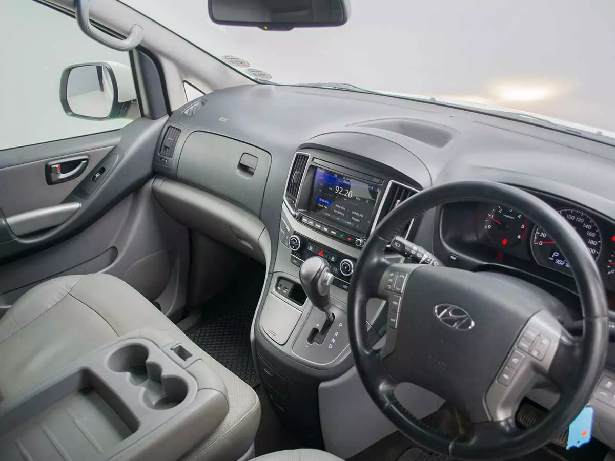 Vehicle Image for 18/25for Hyundai H-1 2.5 CRDI ELITE Auto  9-Seater