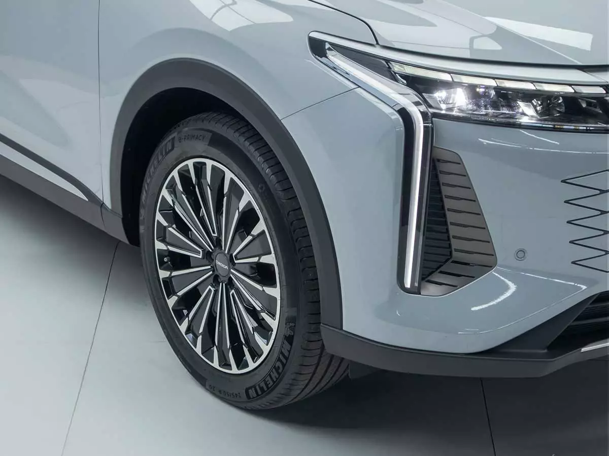 Vehicle Image for 8/25for OMODA C9 2.0TGDI 400T Explore AWD