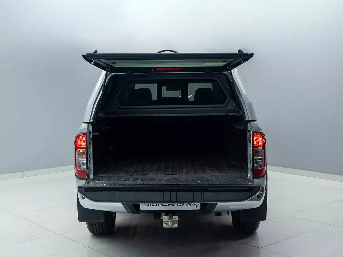 Vehicle Image for 13/24for Nissan Navara 2.3D Double Cab LE Auto