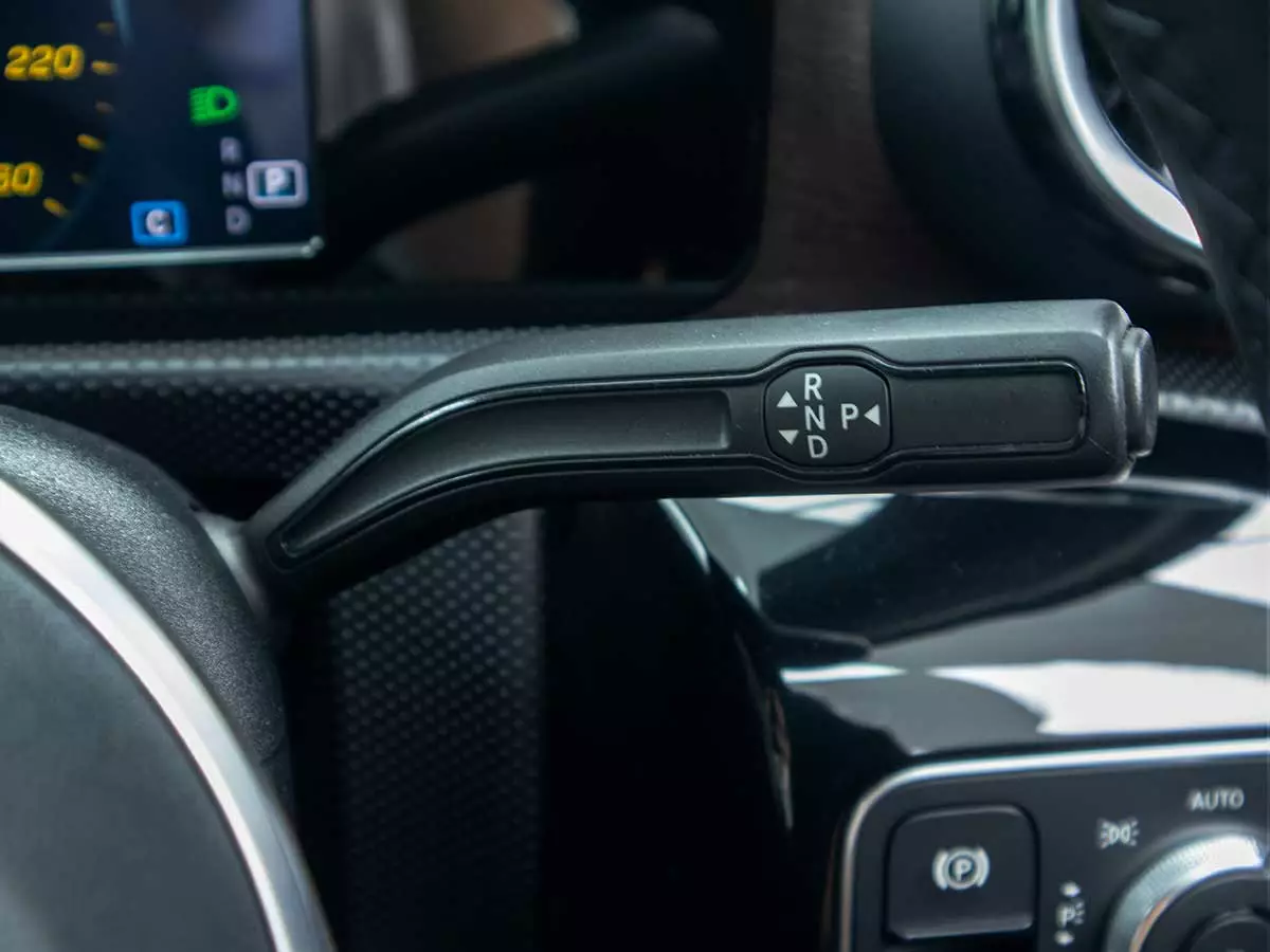 Vehicle Image for 17/24for Mercedes-Benz A-Class A200 Sedan Progressive
