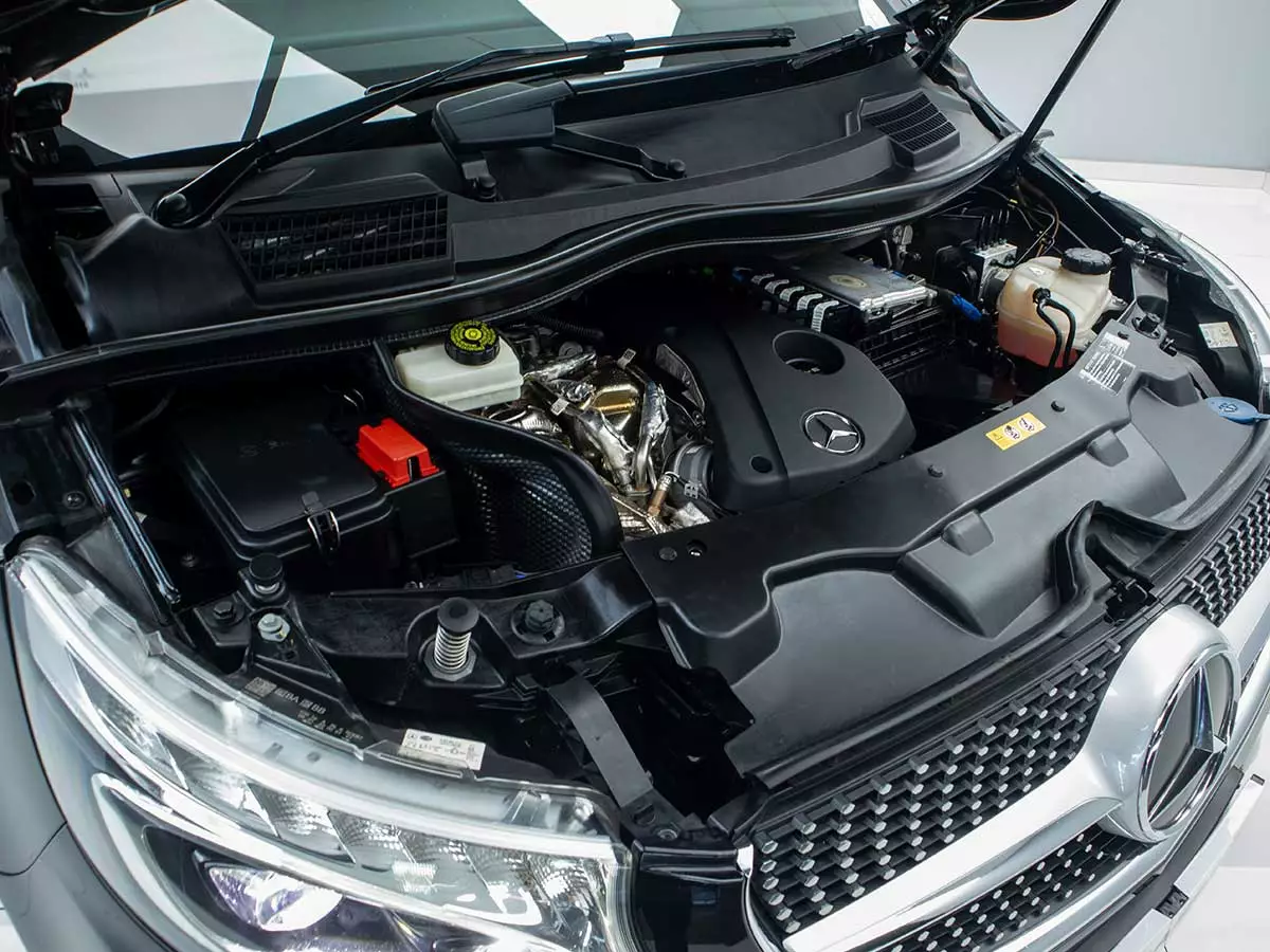 Vehicle Image for 9/26for Mercedes-Benz V-Class V300d Exclusive