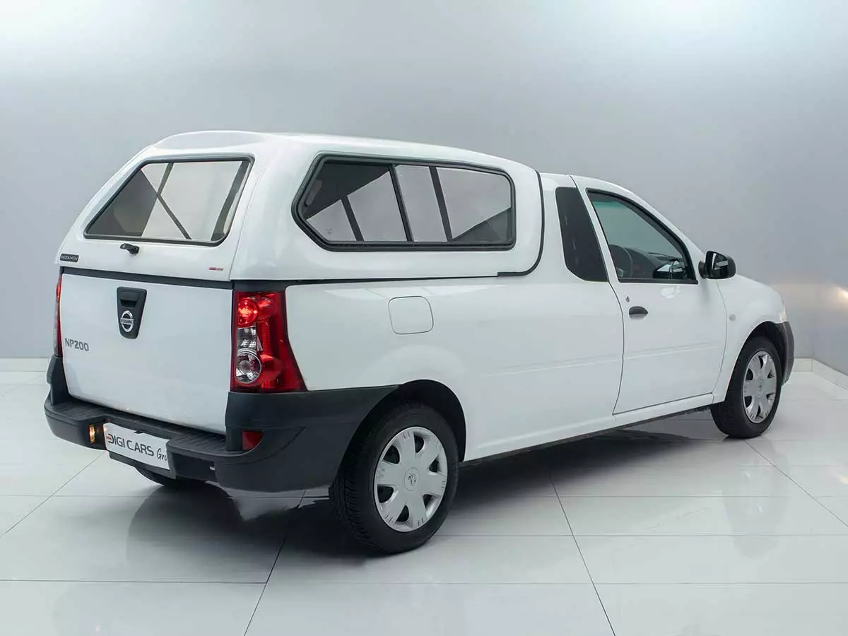 Vehicle Image for 5/17for Nissan NP200 1.6i (Aircon) Safety Pack