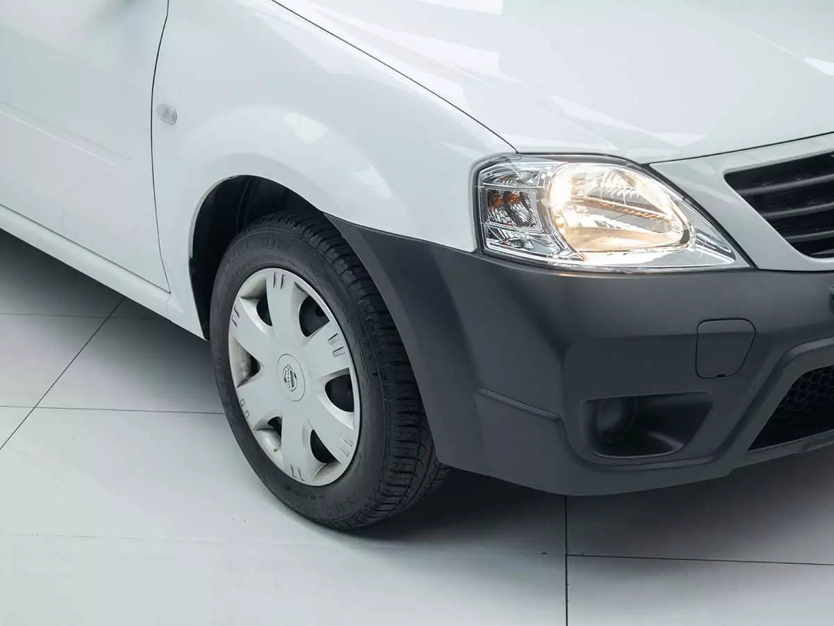 Vehicle Image for 8/17for Nissan NP200 1.6i (Aircon) Safety Pack