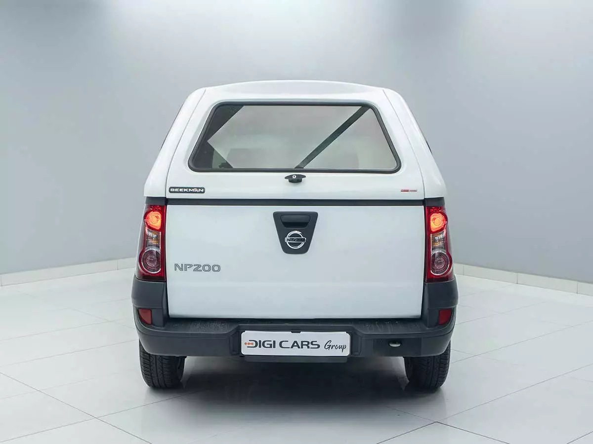 Vehicle Image for 11/17for Nissan NP200 1.6i (Aircon) Safety Pack