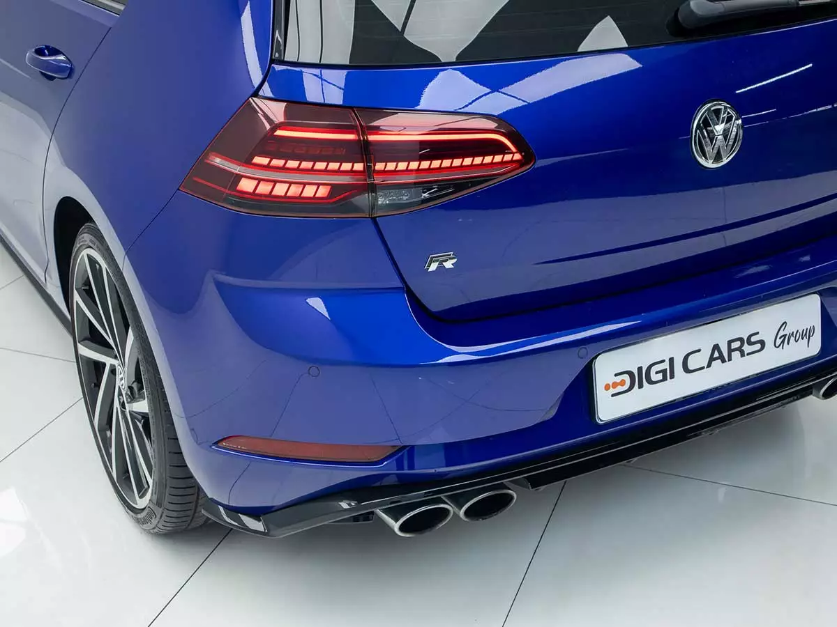 Vehicle Image for 12/27for Volkswagen Golf R
